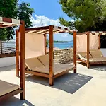 Depandance Imperial By Globtour Vodice