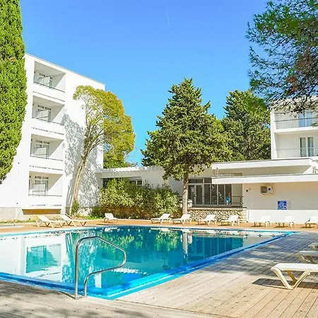 Depandance Imperial By Globtour Vodice