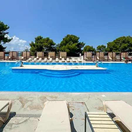 Depandance Imperial By Globtour Hotel