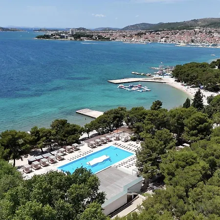 Depandance Imperial By Globtour Vodice