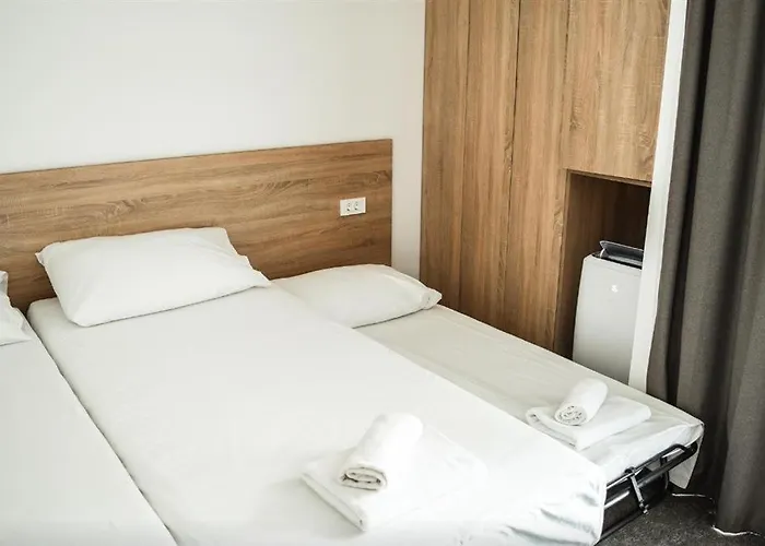 Hotel Depandance Imperial By Globtour Vodice