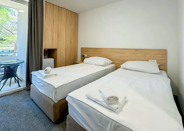 Hotel Depandance Imperial By Globtour Vodice