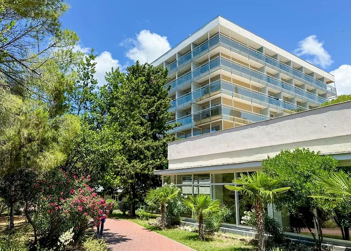 Depandance Imperial By Globtour Hotel 3*