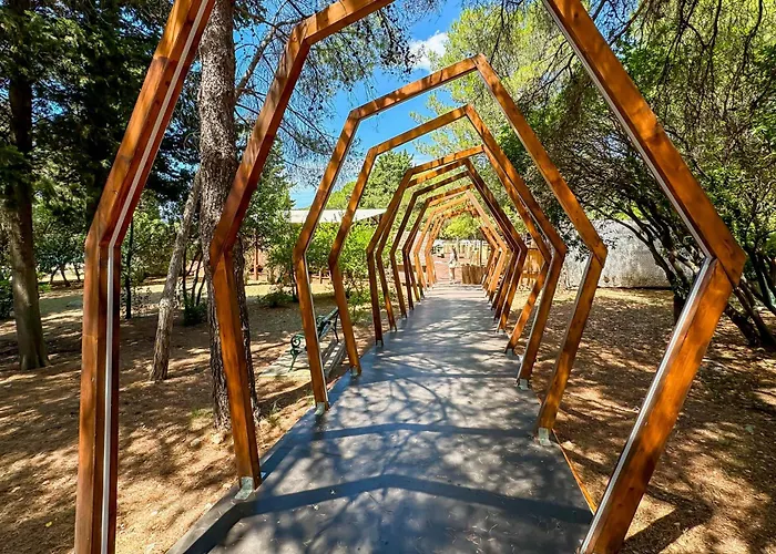 Depandance Imperial By Globtour